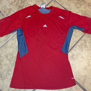 MENS ADIDAS RED TECHFIT SHIRT SIZE XL